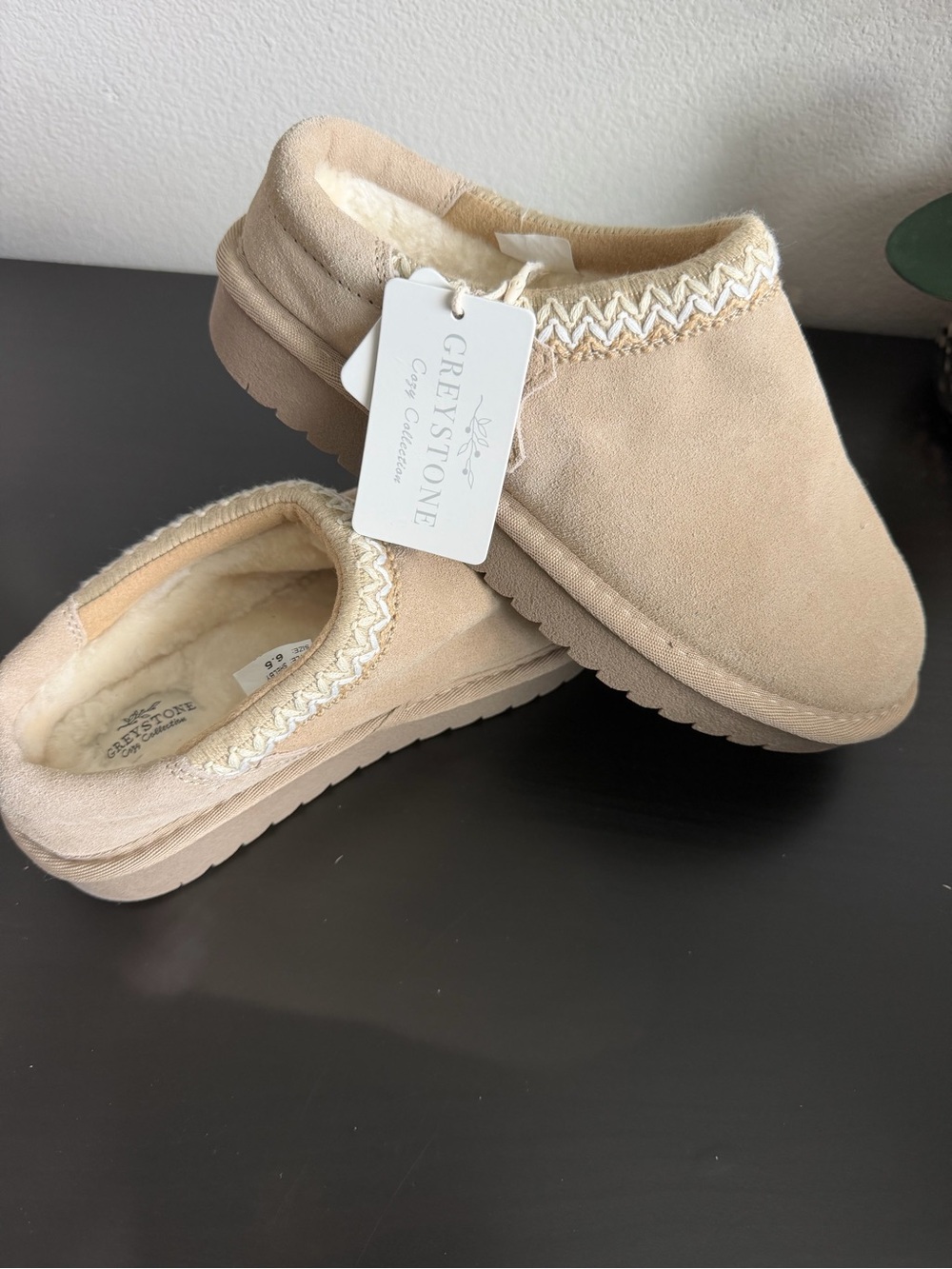 Cozy Fleece-Lined Slip-On Slippers — Beige